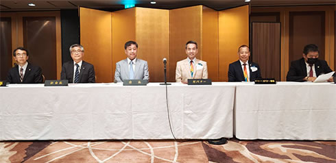 ��1�� �N���u���c��