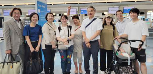 �����h���w���A�G�N�A�h���ɏo��