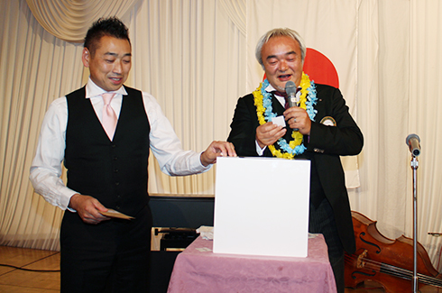 ���l�샍�[�^���[�N���u�@2016�N�N���X�}�X�Ƒ���