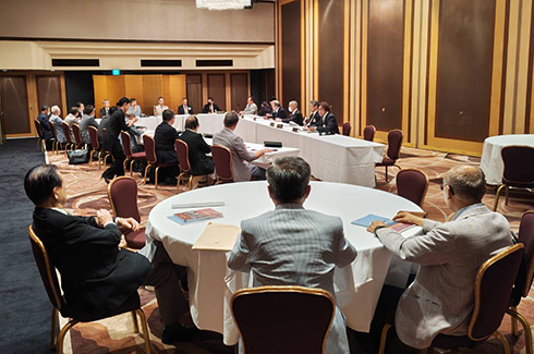 ��1��N���u���c��2