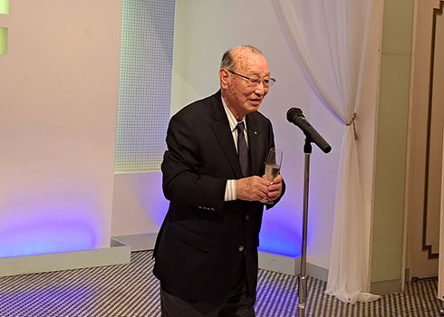 �V������}��2