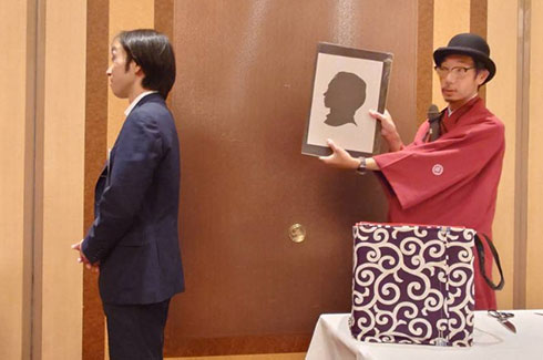 �����}��3