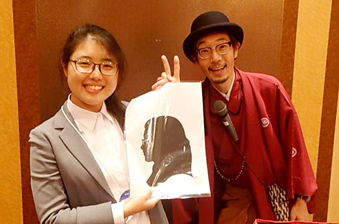 �����}��4