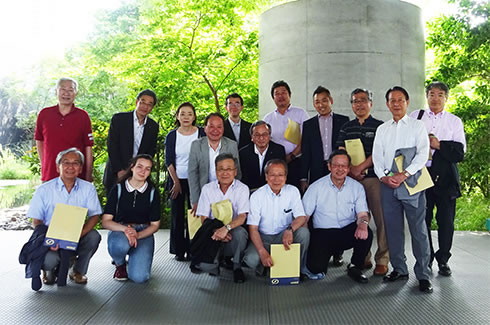 �E�ƕ�d�ψ���  �E�ꌩ�w��