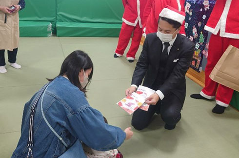 2023�N���T���^�v���W�F�N�g3