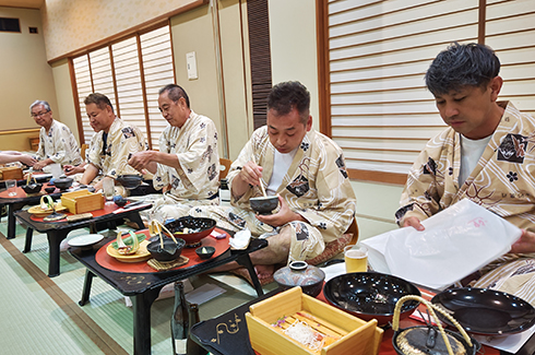 2023�N�x �䂩���~�[�e�B���O6